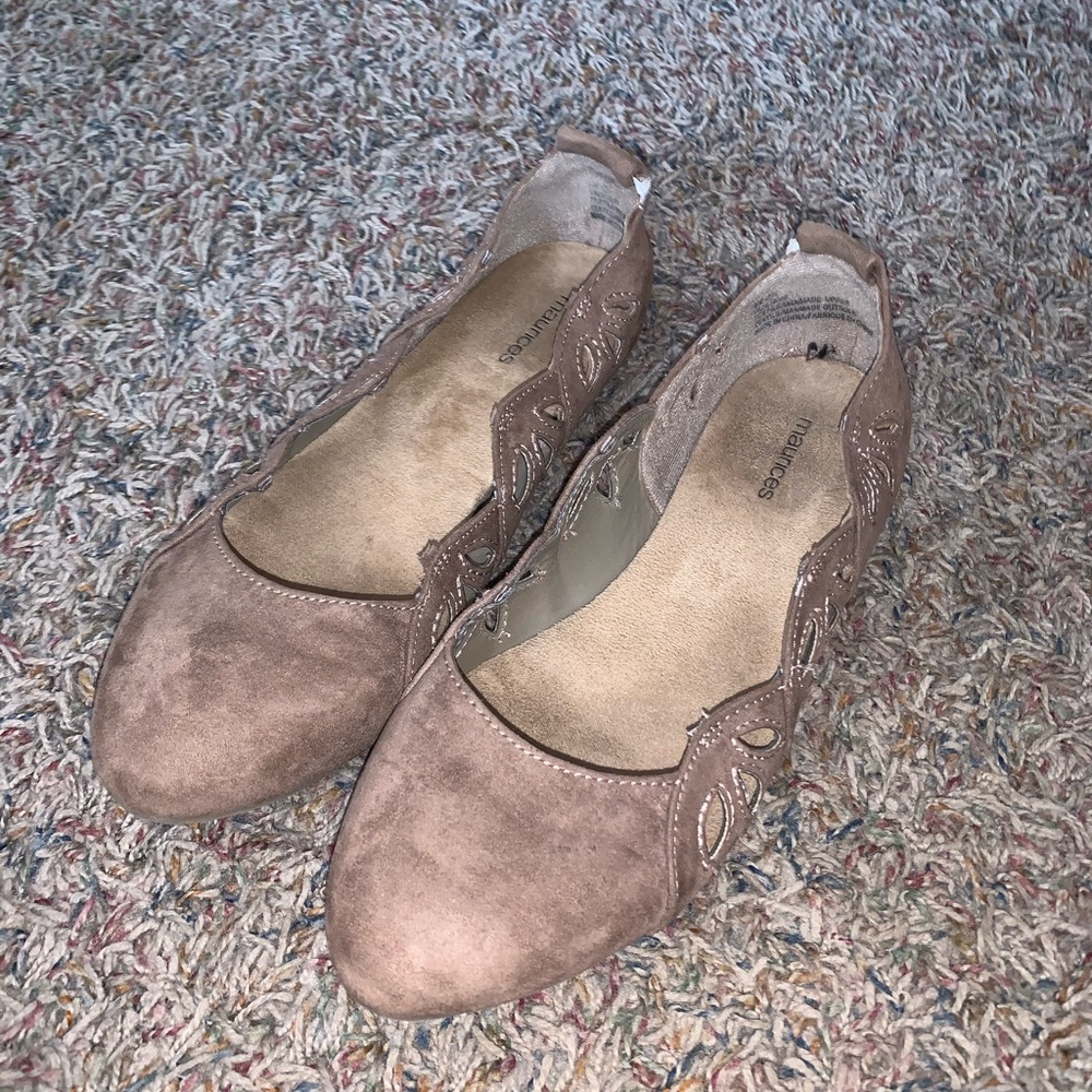 Tan flats